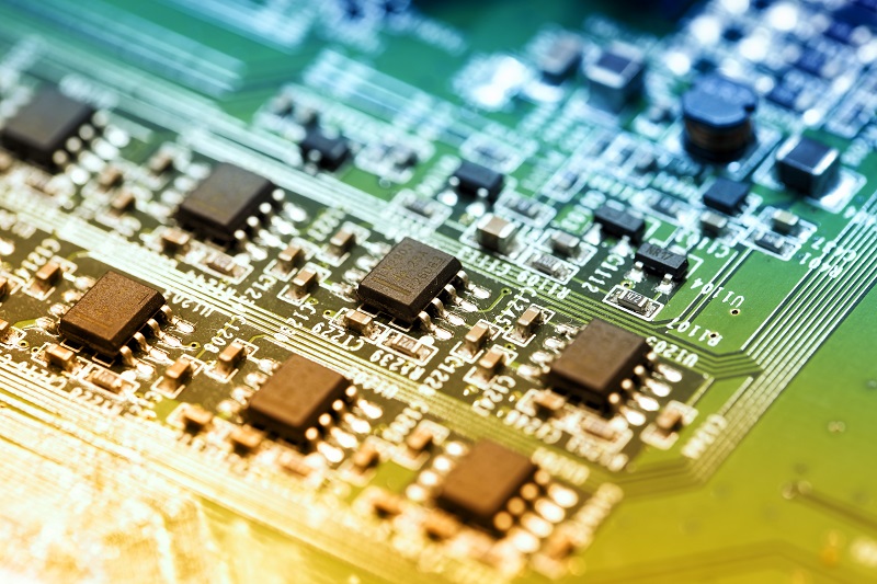 精益求精：PCB制造中的在线监控策略